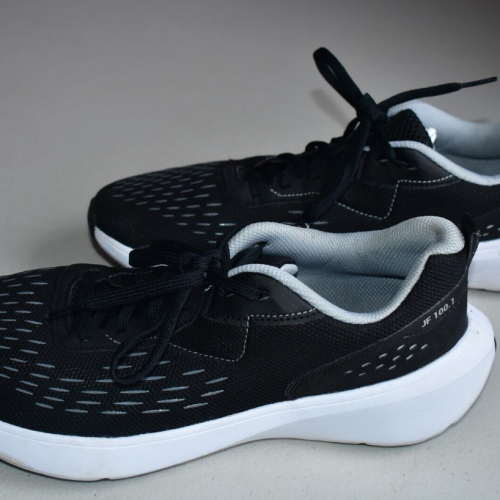 کفش کتونی Decathlon