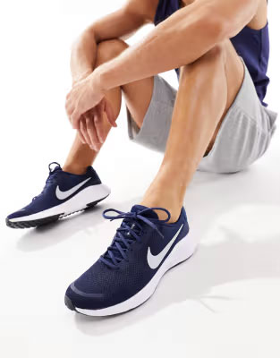 کفش ورزشی Nike