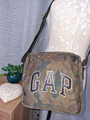کیف دوشی Gap
